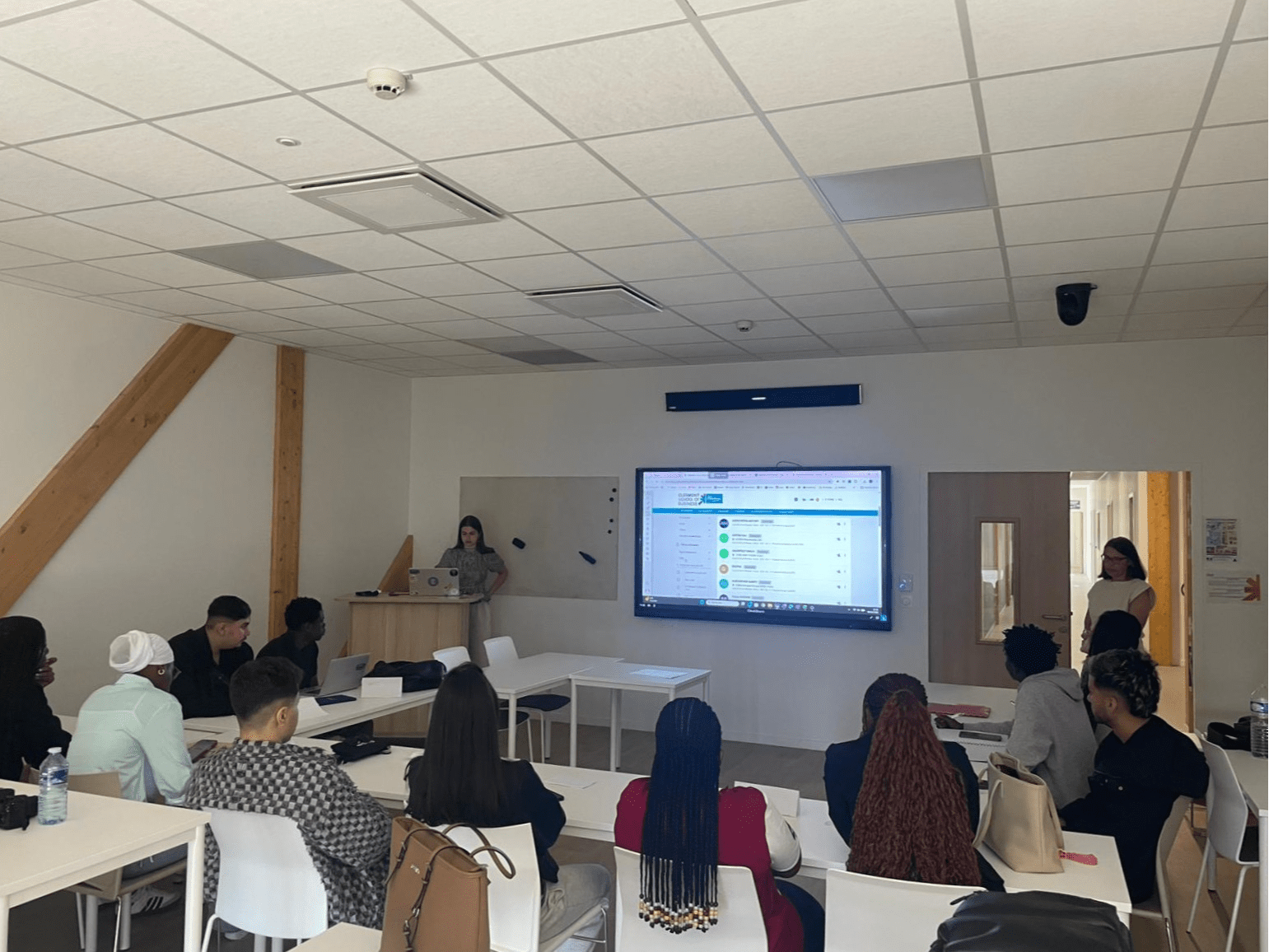 Les étudiants du Campus de Marrakech de passage à l'Ecole 
